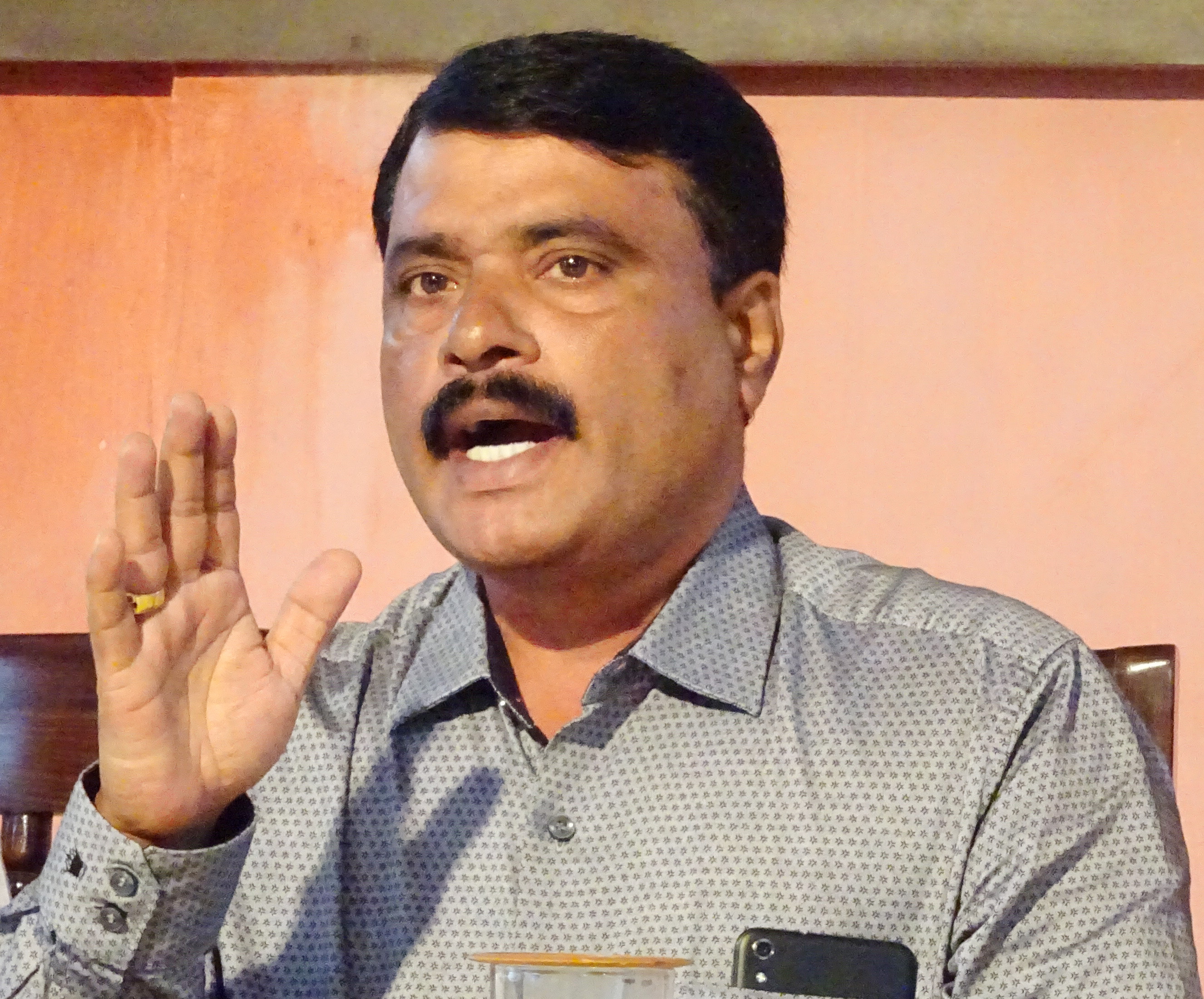 ದಸರಾ ಕಾರ್ಯಾಧ್ಯಕ್ಷ ಸ್ಥಾನ ಸಾರ್ವಜನಿಕರಿಗೆ: ಹೆಚ್.ಎಂ.ನಂದಕುಮಾರ್ ಒತ್ತಾಯ